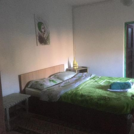 Vila Licurici คาชิวลาตา ภายนอก รูปภาพ
